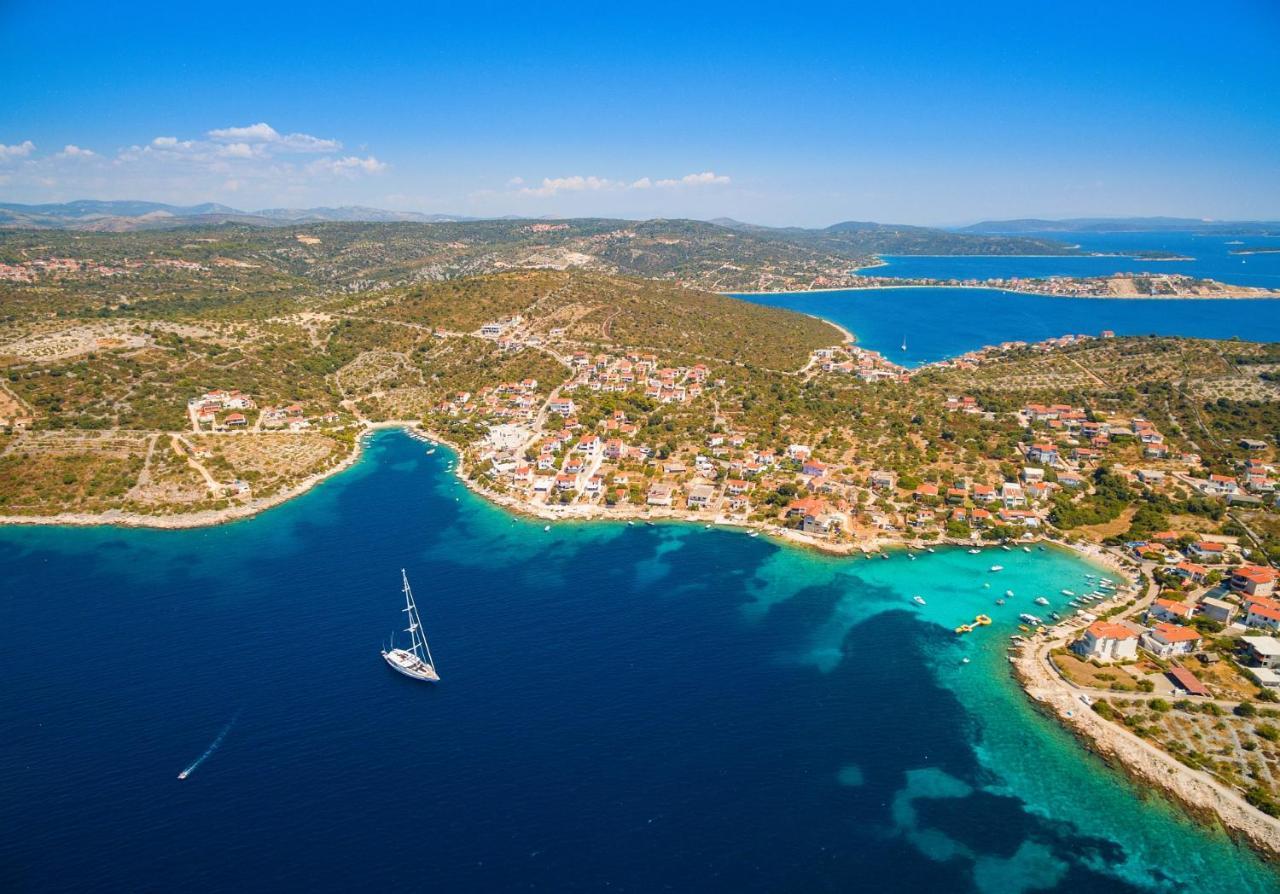 Family Friendly Seaside Apartments Kanica, Rogoznica - 12895 Экстерьер фото